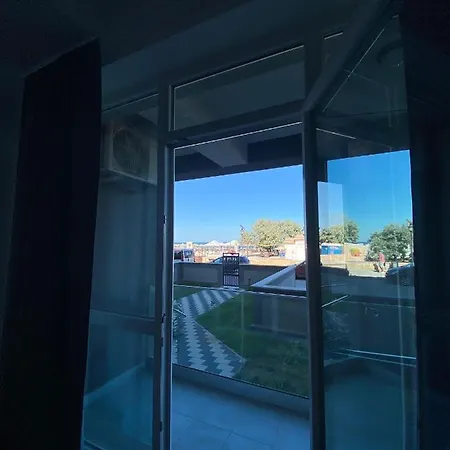 Studio Sea Zen Mamaia Nord ナボダリ